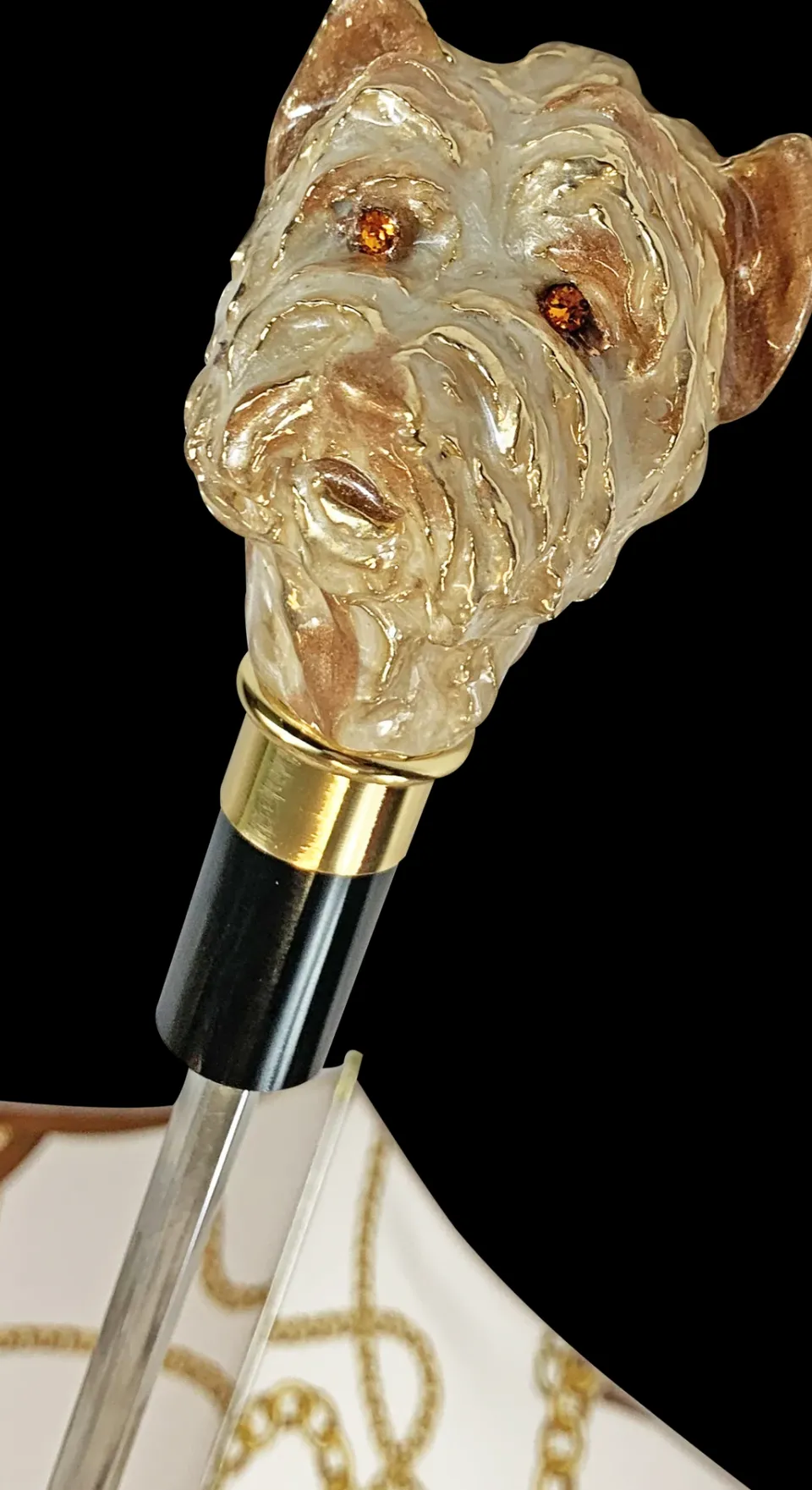 Hot Il Marchesato Crema elegante con cane smaltato