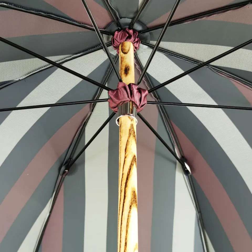 Hot Il Marchesato Ombrello a strisce multicolore - maniglia naturale di faggio